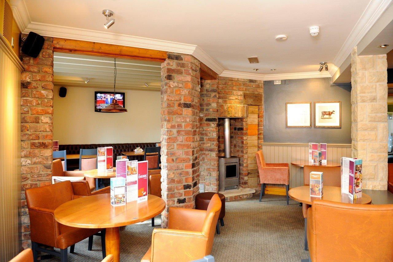 Premier Inn Petersfield Exterior photo