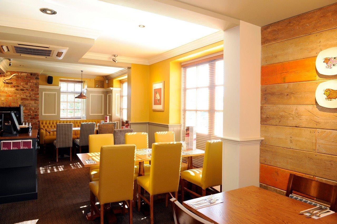 Premier Inn Petersfield Exterior photo